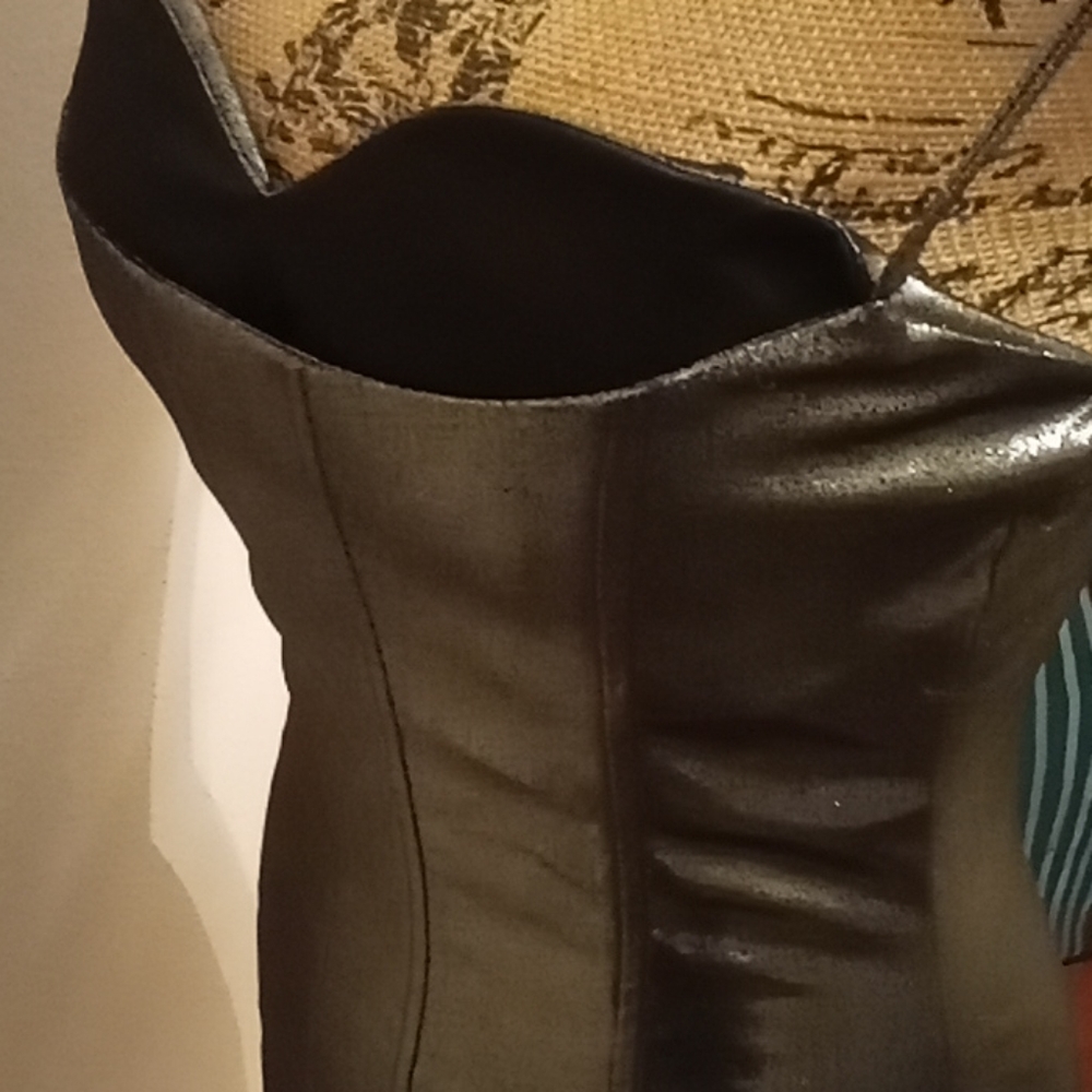 Metallic Top - Picture 5 of 7